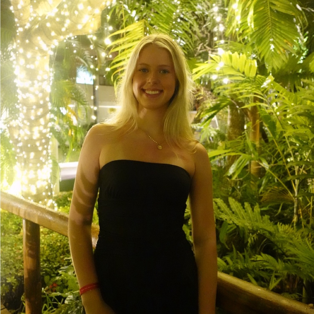 Meet your Posher, Lauryn